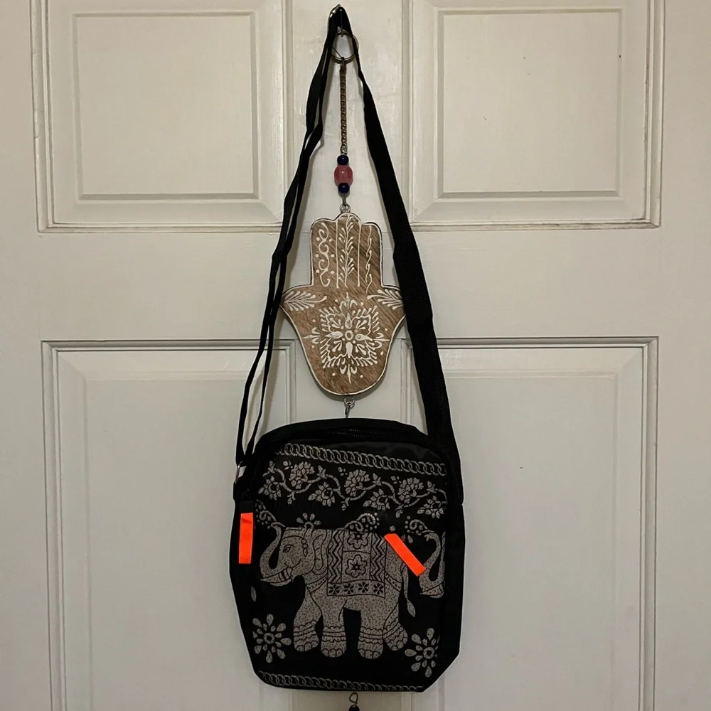 Elephant adjustable strap bag - Picture 4 of 4